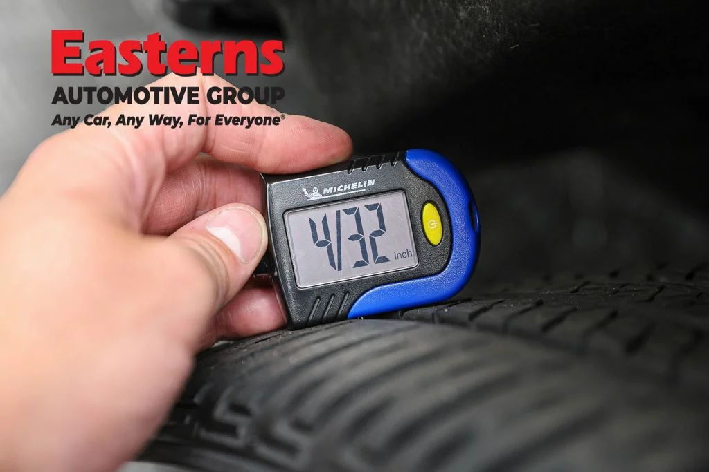 Used 2023 Black Jeep Altitude image 31