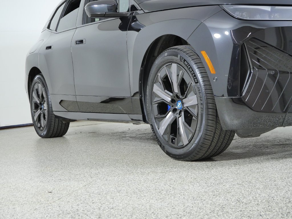 Used 2024 Black BMW xDrive50 image 7