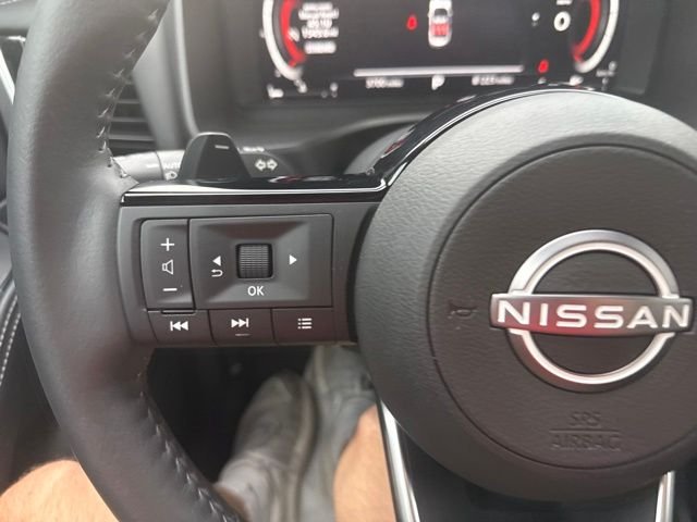 Used 2024 Gold Nissan SL image 30