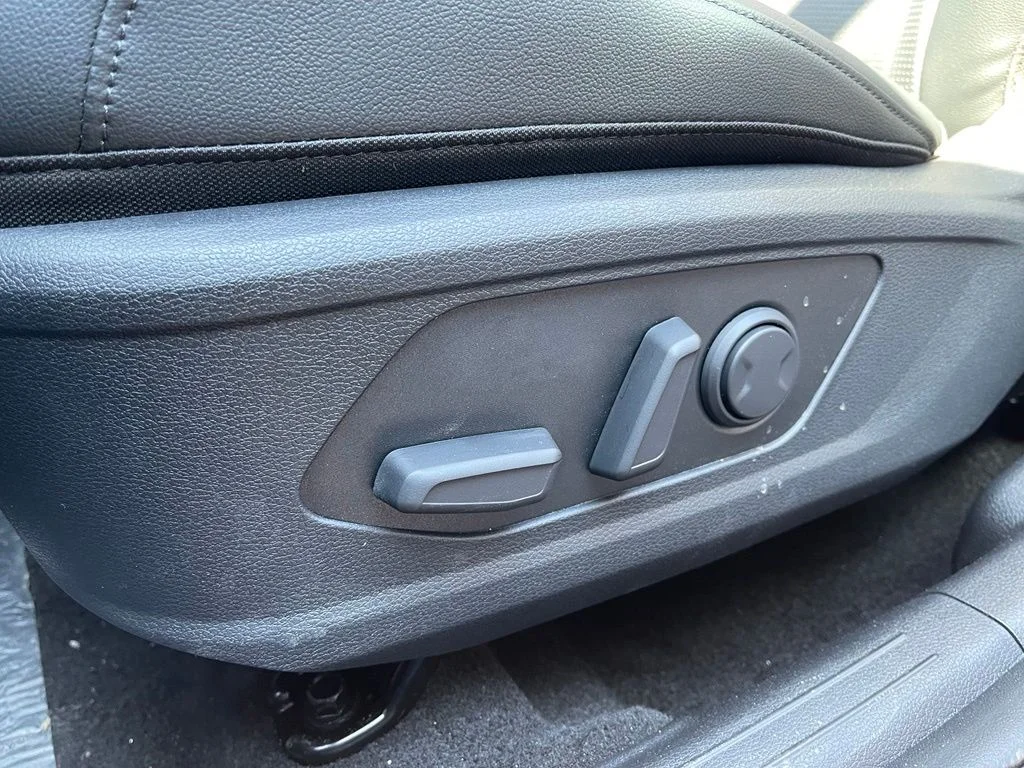 New 2026 Blue Kia EX image 24