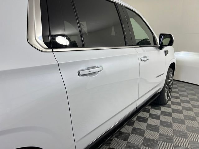 New 2026 Glacier White Tricoat GMC Denali Ultimate image 9