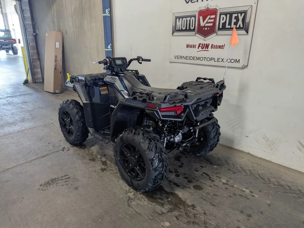 Used 2021 BLUE Polaris Premium image 3
