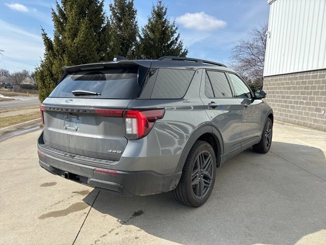 2026 Ford Explorer ST-Line - Photo 40