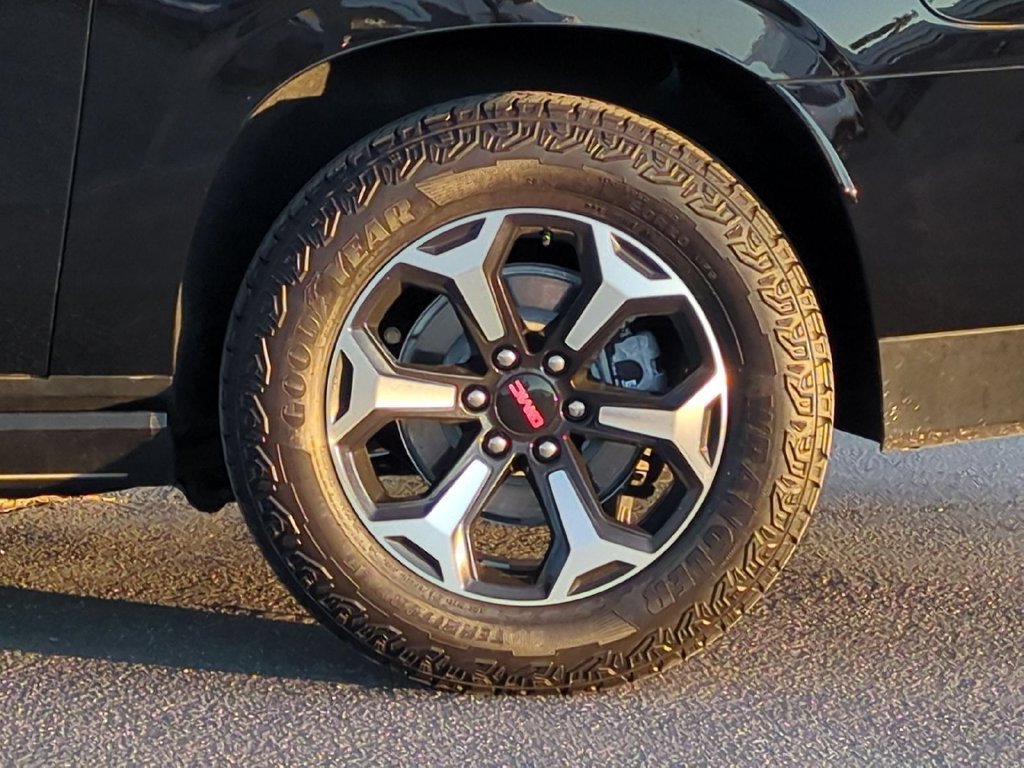 2026 GMC Yukon XL AT4 - Photo 40