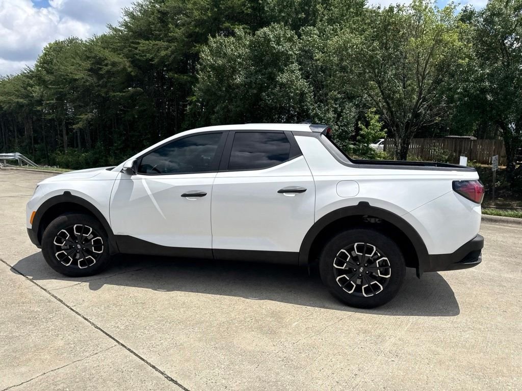 Used 2023 White Hyundai SEL image 13