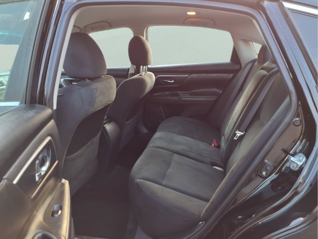 Used 2015 Black Nissan 2.5 S image 16
