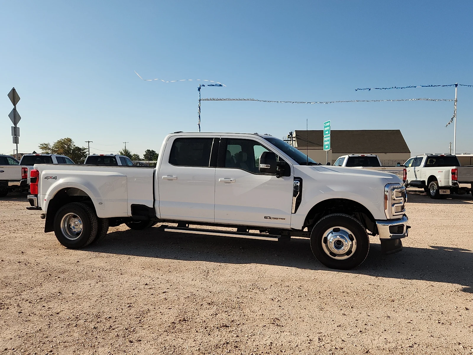 New 2026 Oxford White Ford Lariat image 8