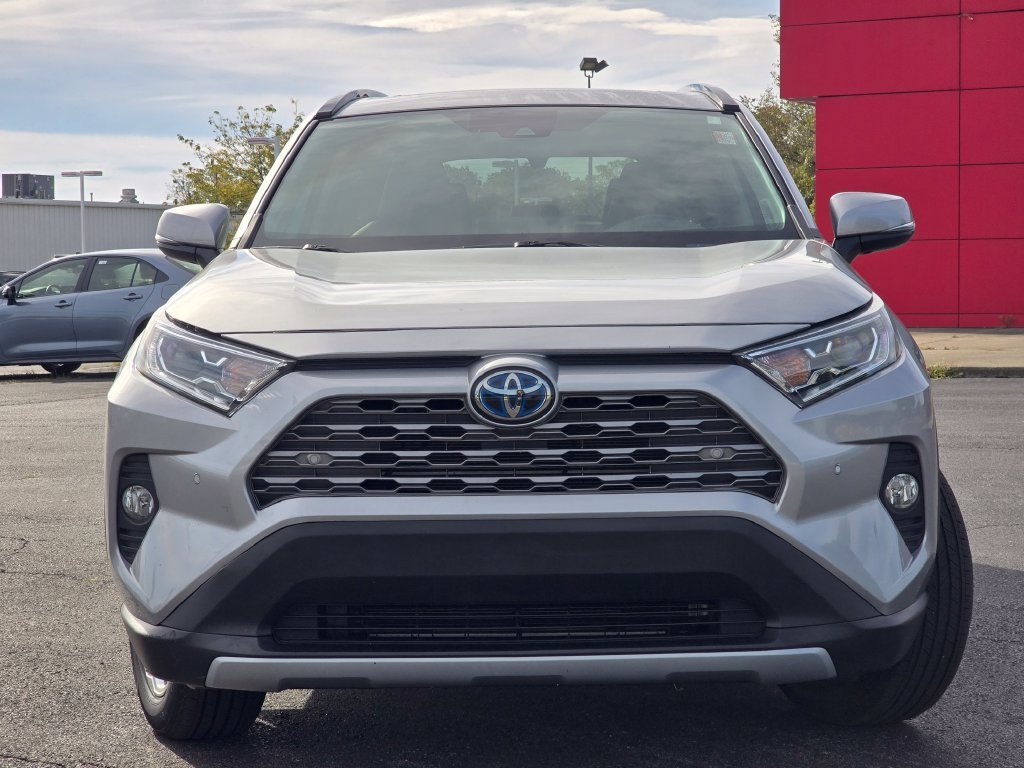 Certified Used 2019 Silver Toyota Limited image 13