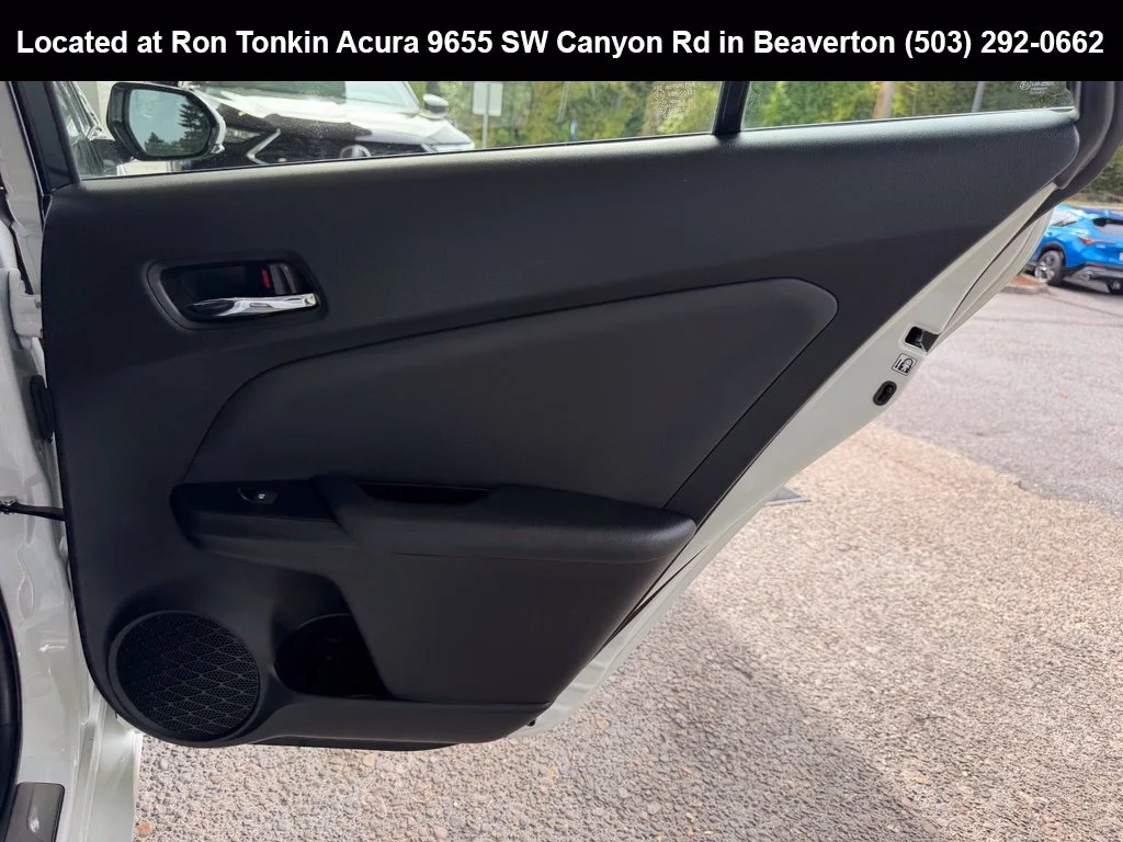 Used 2017 Blizzard Pearl Toyota Premium image 28