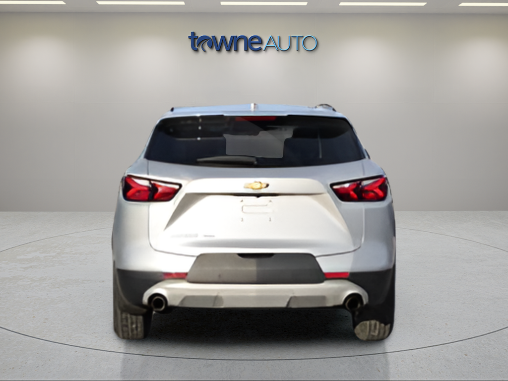 Used 2020 Silver Chevrolet LT image 4