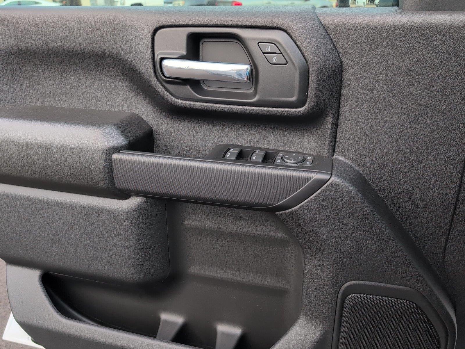 2026 Chevrolet Silverado 2500 HD Custom - Photo 15