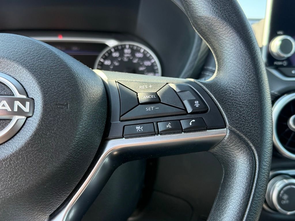 Used 2024  Nissan SV image 17