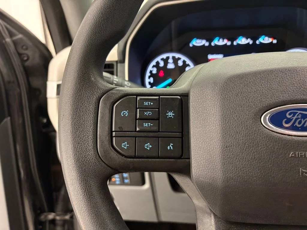 Used 2021 Black Ford XLT image 6