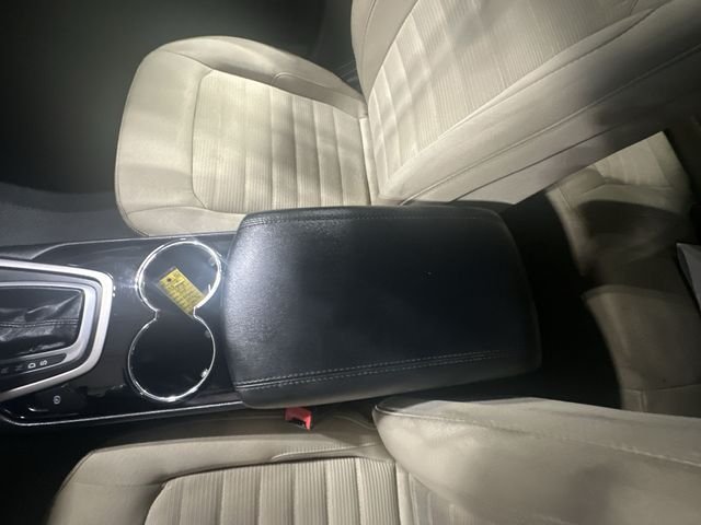 Used 2018 White Ford SEL image 28