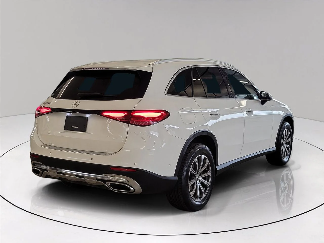Certified Used 2023 White Mercedes-Benz GLC 300 image 6