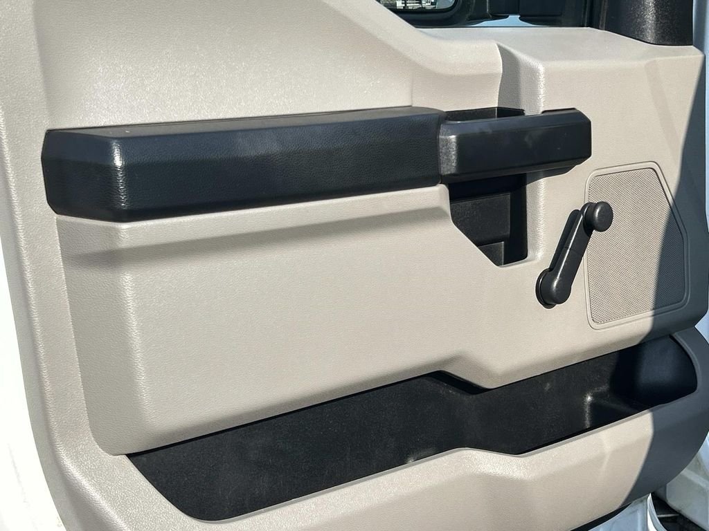 Used 2021 Oxford White Ford XL image 21