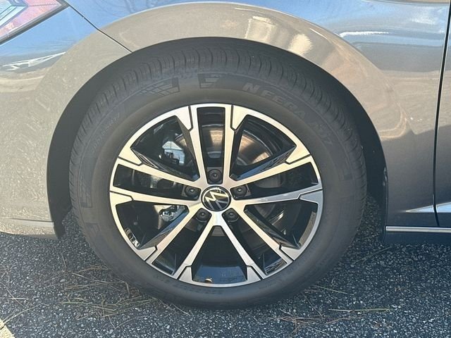 New 2026 Platinum Gray Metallic Volkswagen 1.5T Sport image 10