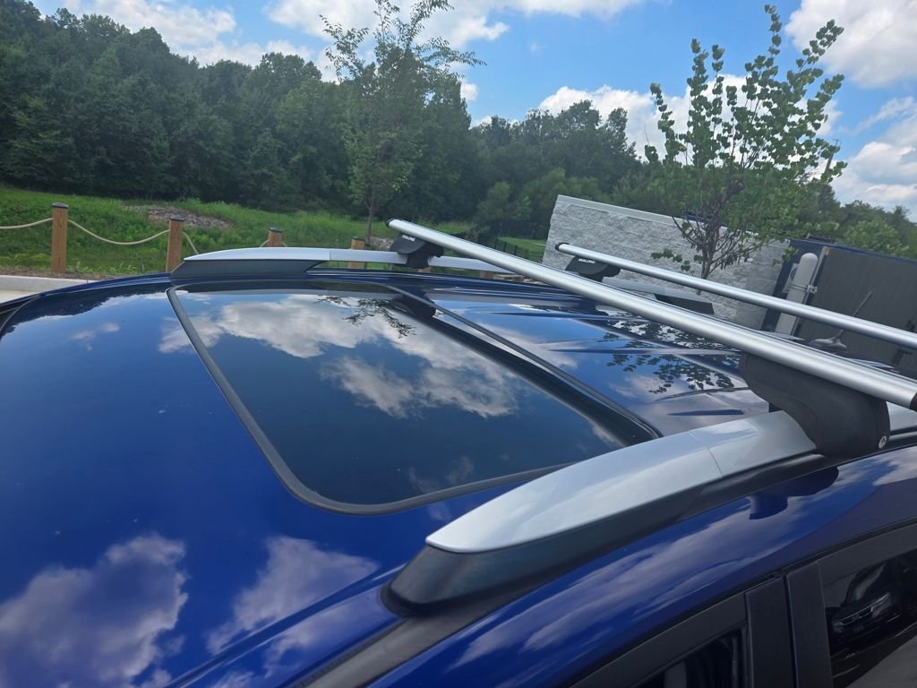 Used 2015 Blue Toyota XLE image 7