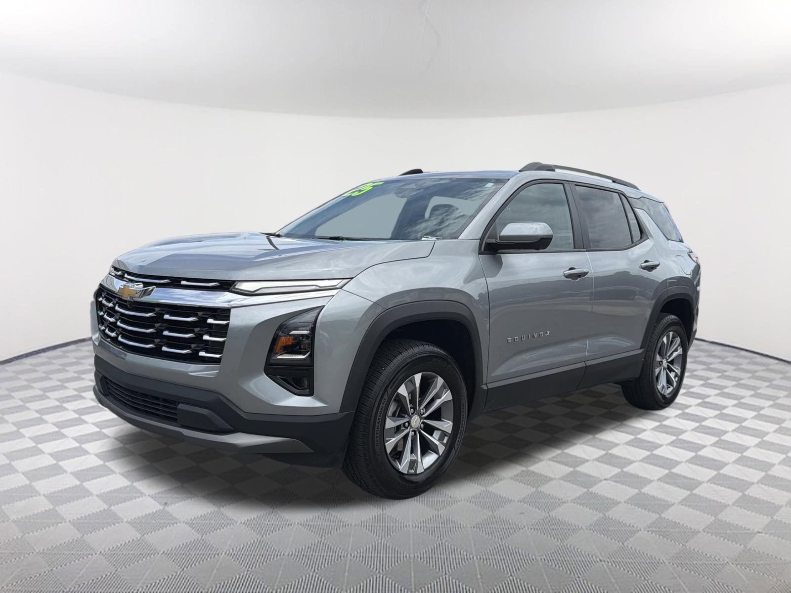 Used 2025 Sterling Gray Metallic Chevrolet LT image 3