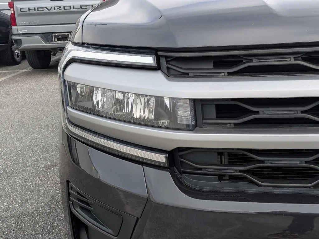 Certified Used 2022 Dark Matter Metallic Ford XLT image 9