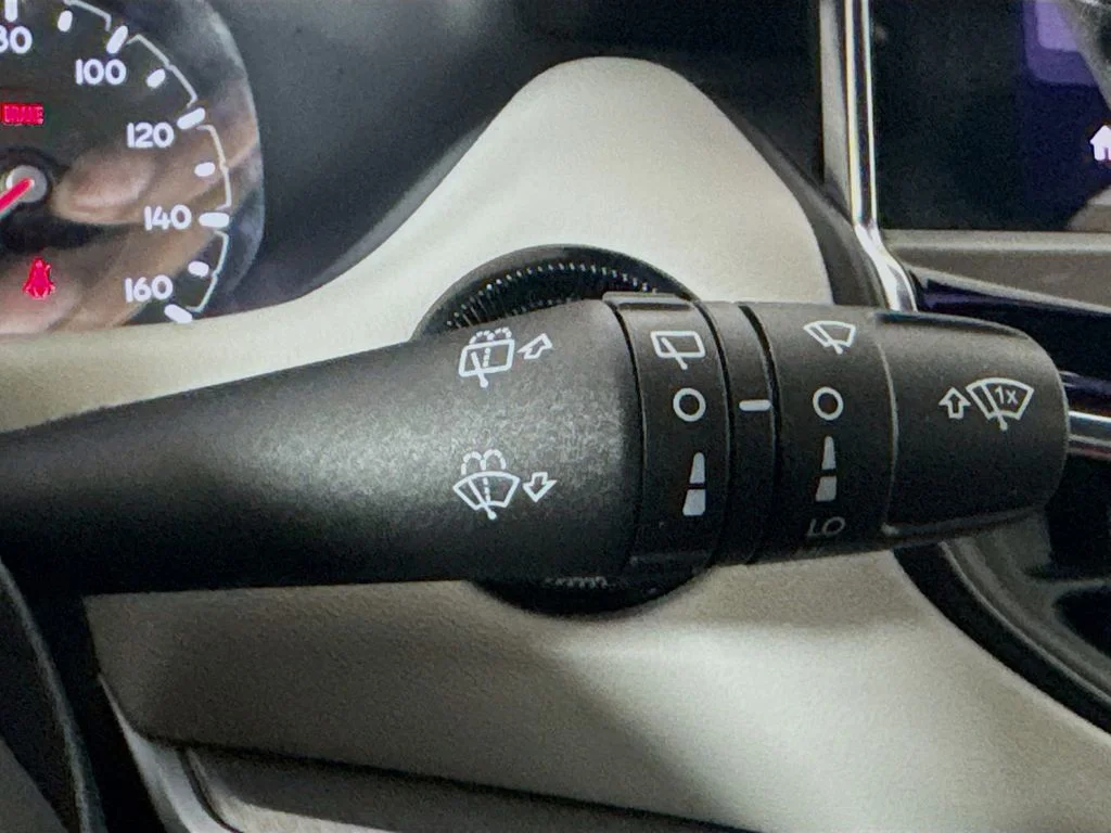 2025 Jeep Compass Limited - Photo 13