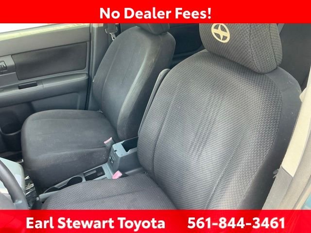 Used 2009 Green Scion Base image 20
