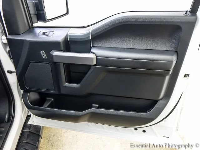 Used 2020 White Ford XLT image 25