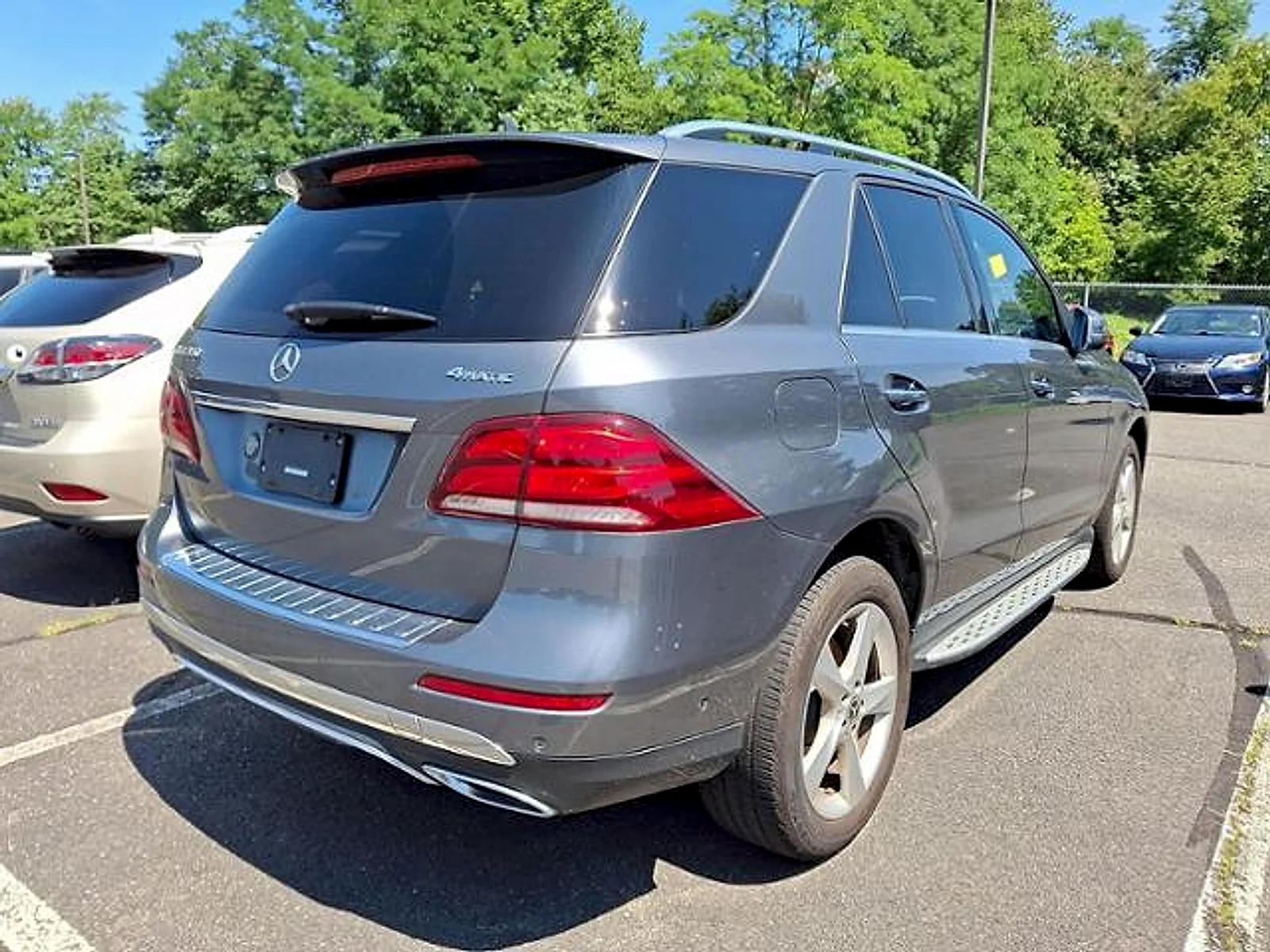 Used 2017 Gray Mercedes-Benz 4MATIC® image 5
