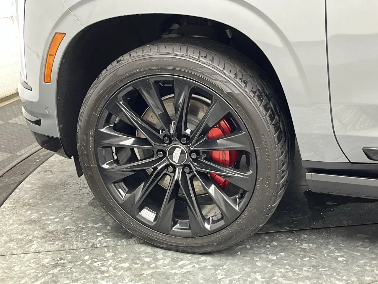 2025 Cadillac Escalade ESV Sport - Photo 40