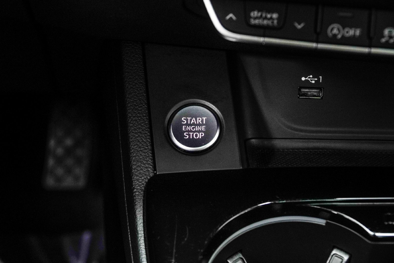 Used 2022 Black Audi 40 Premium image 23
