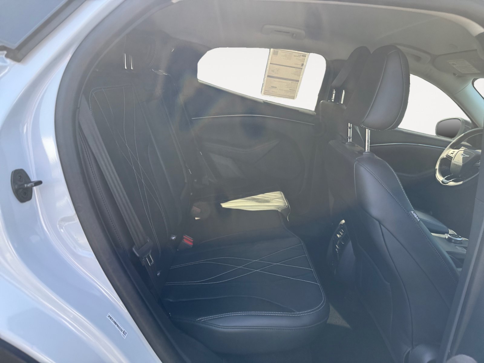 Used 2023 White Metallic Ford Select image 18
