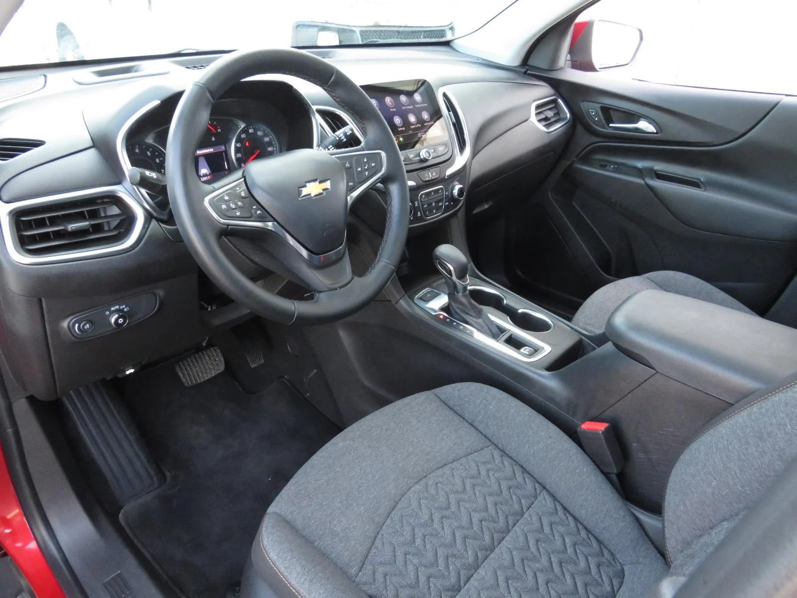 Used 2024 Radiant Red Tintcoat Chevrolet LT image 20