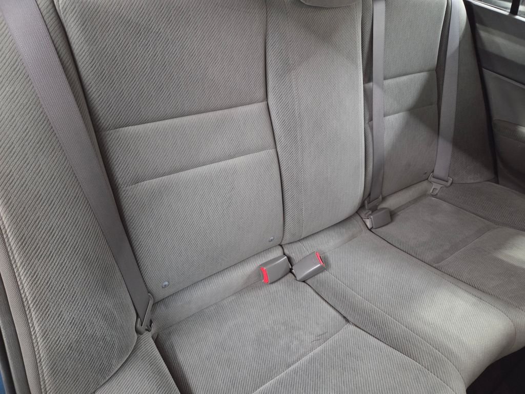 Used 2011  Honda LX image 18