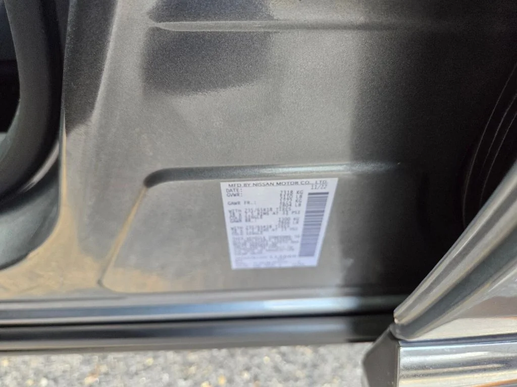 Used 2023 Gray Nissan SV image 32