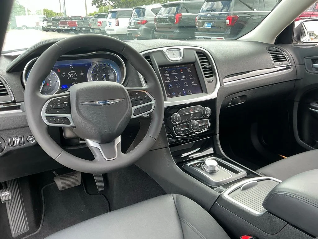 Used 2023 Silver Chrysler Touring image 34
