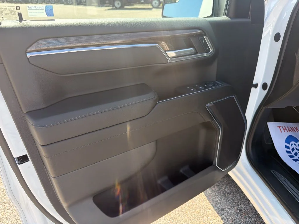 Certified Used 2024 Summit White Chevrolet LT (2FL) image 41