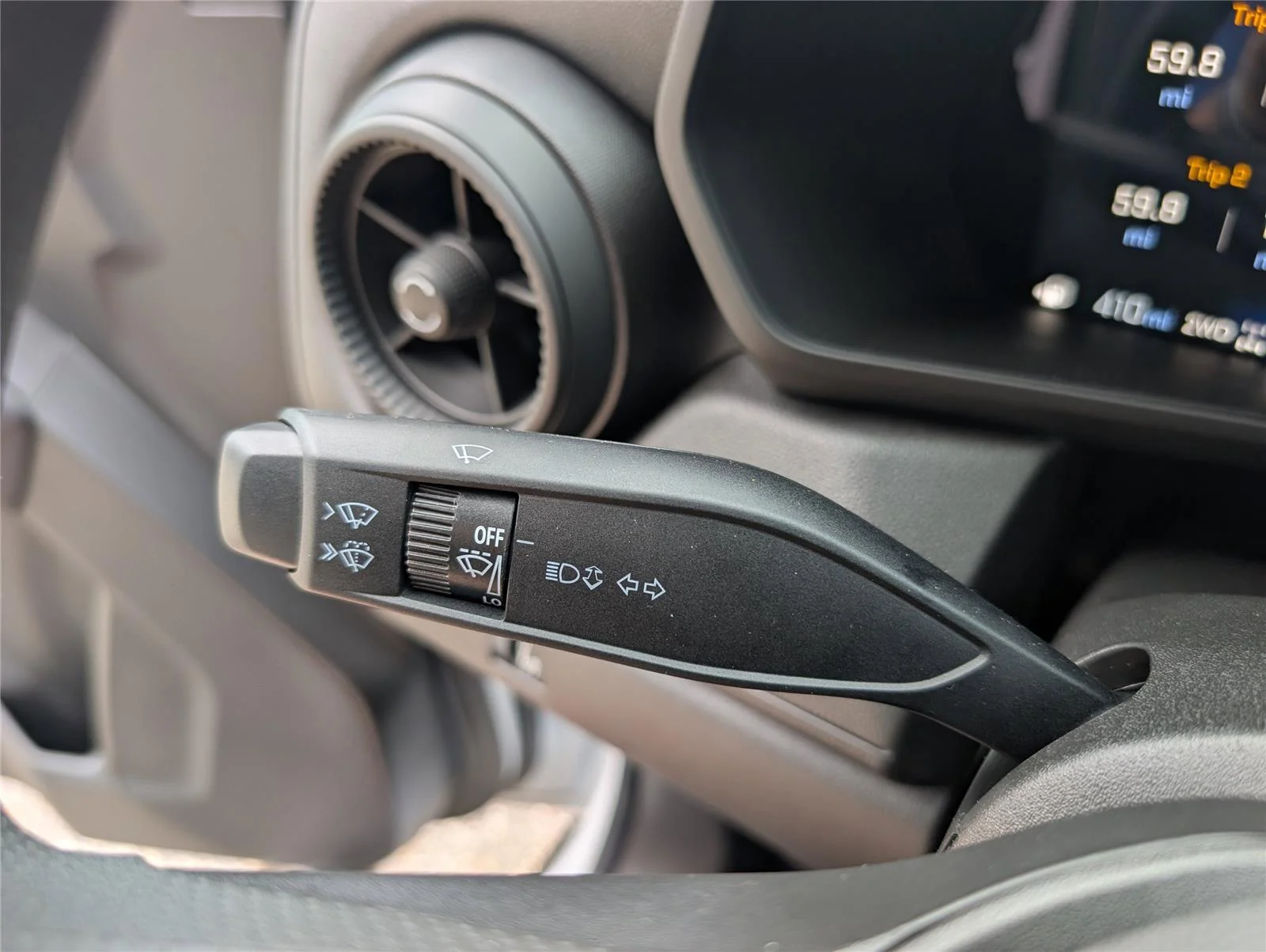 New 2026 Summit White Chevrolet Trail Boss image 28