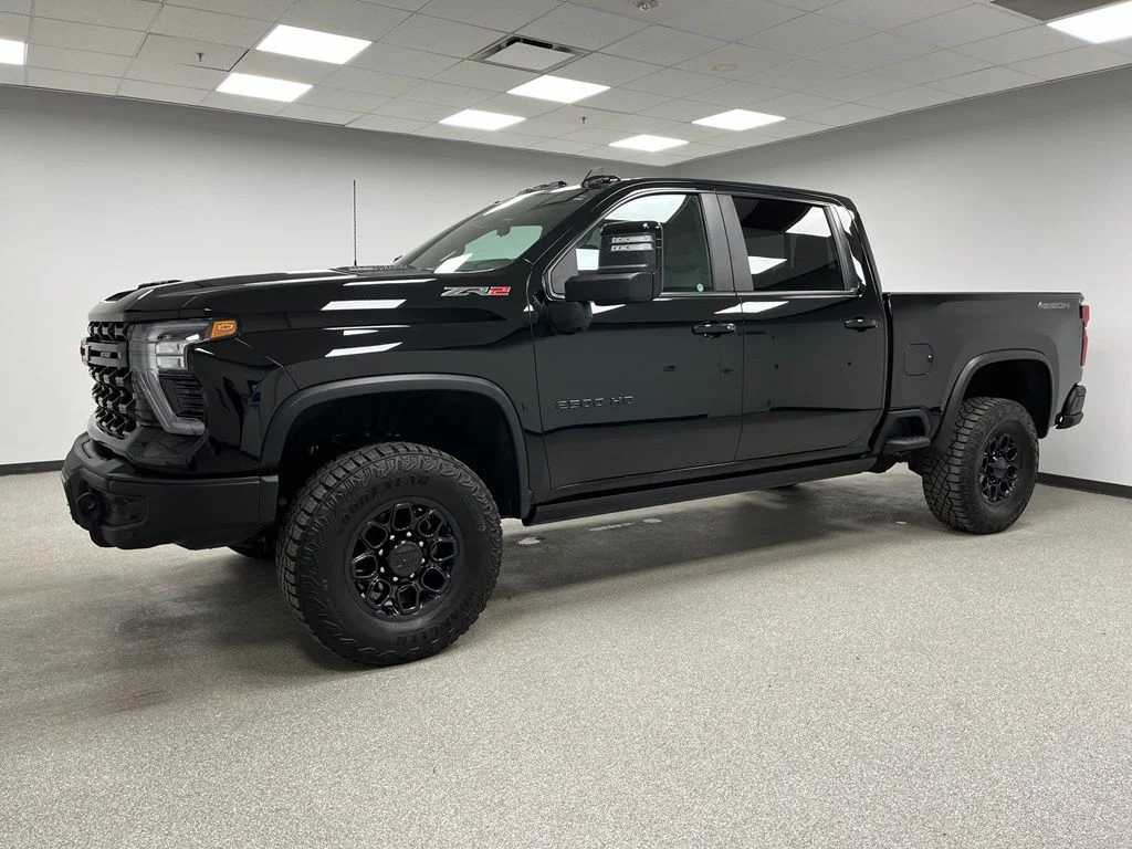 Used 2025 Black Chevrolet ZR2 image 6