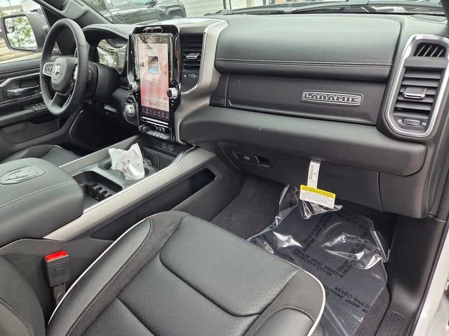 New 2026 Bright White Clear-Coat Exterior Paint RAM Laramie image 19