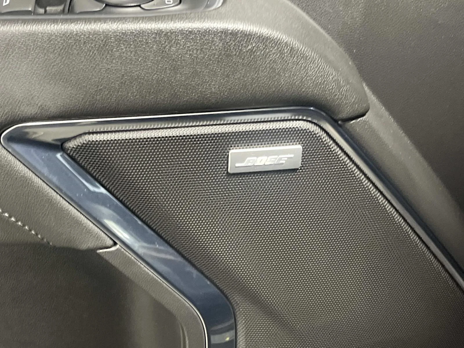 Certified Used 2024 Onyx Black GMC Elevation image 17