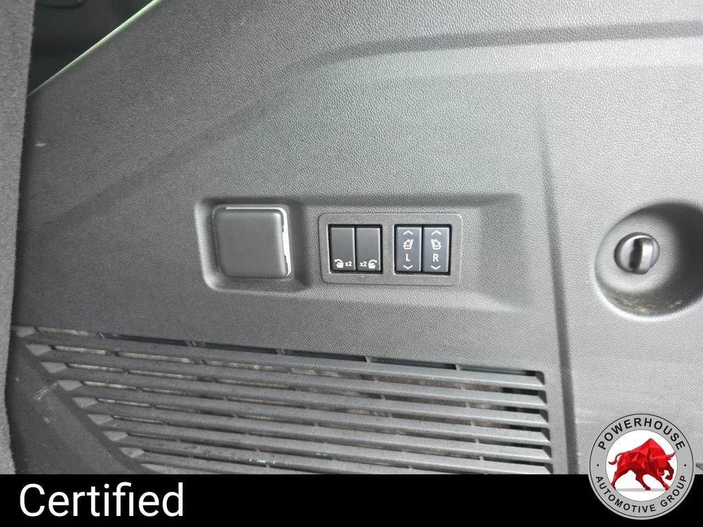 Certified Used 2024 White Chevrolet Z71 image 39
