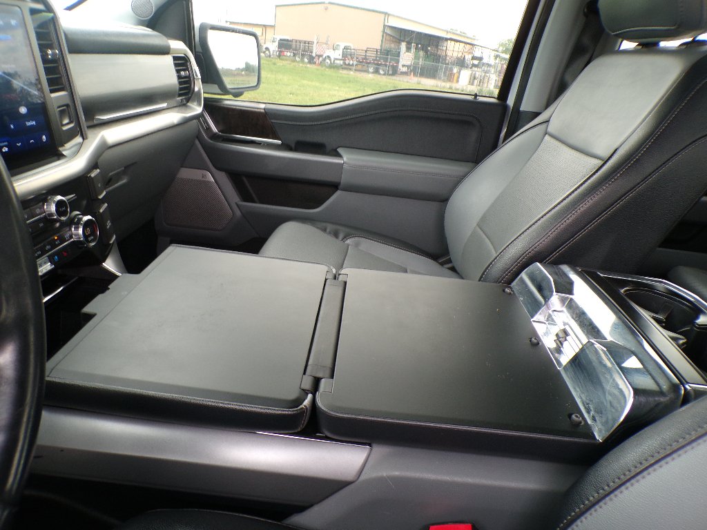 Used 2021 Space White Metallic Ford LARIAT image 33