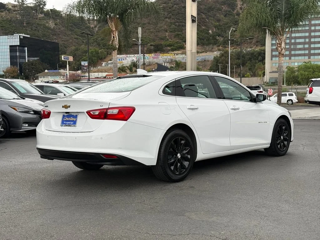 Used 2024 Summit White Chevrolet 1LT image 6