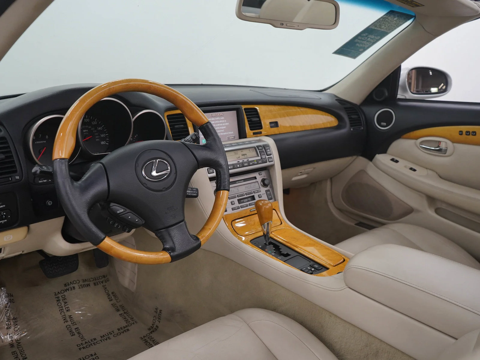 Used 2002 Silver Lexus 430 image 19