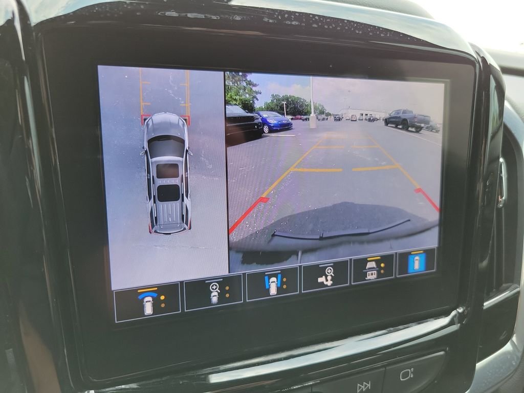 Used 2022 Black Chevrolet Premier image 34