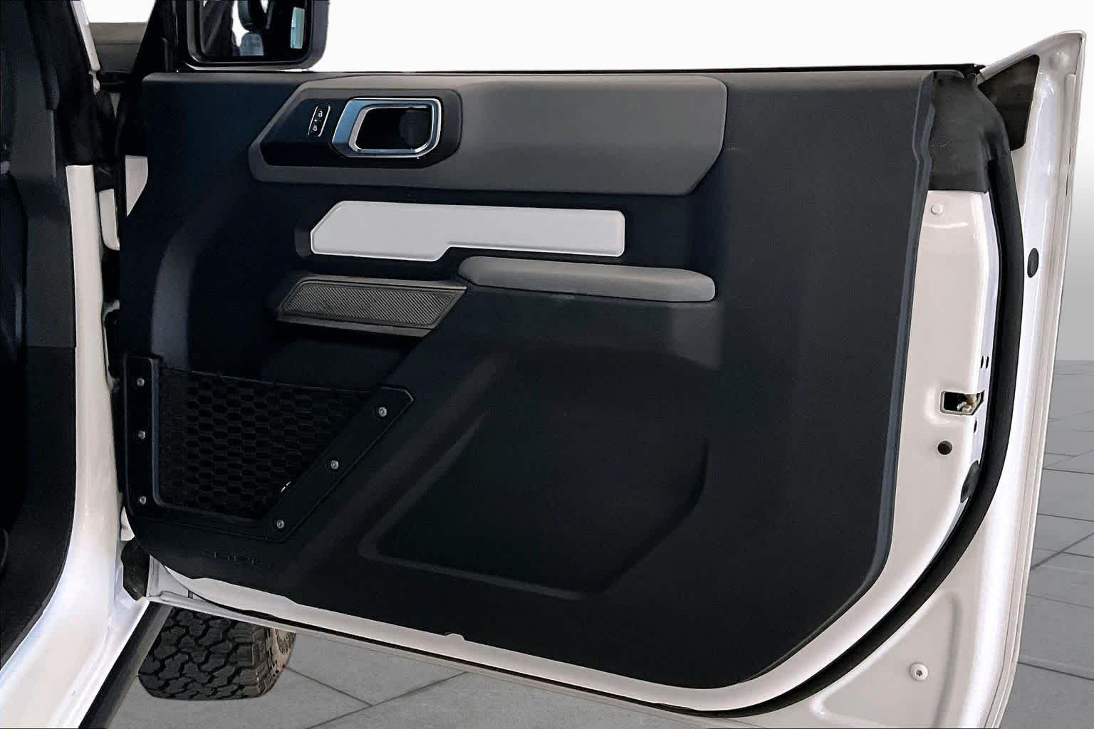 Used 2023 Oxford White Ford Black Diamond image 20