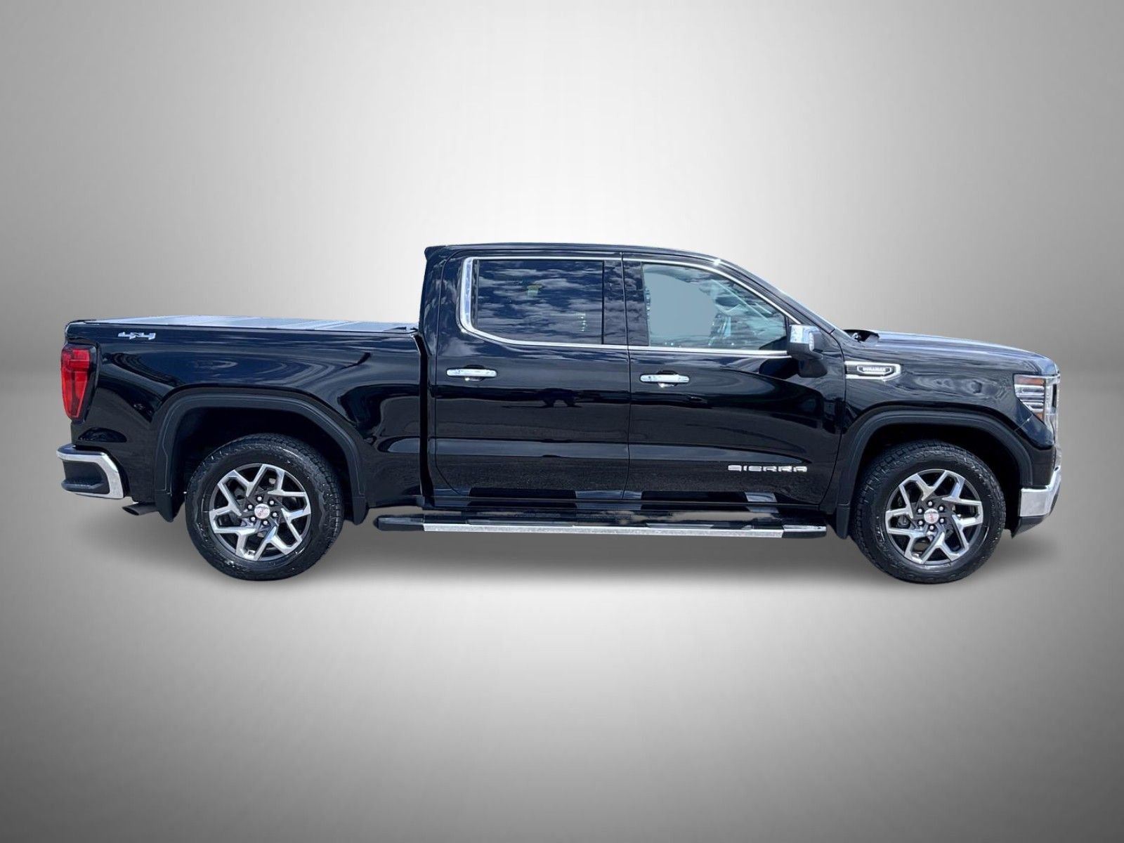 Used 2023 Black GMC SLT image 4