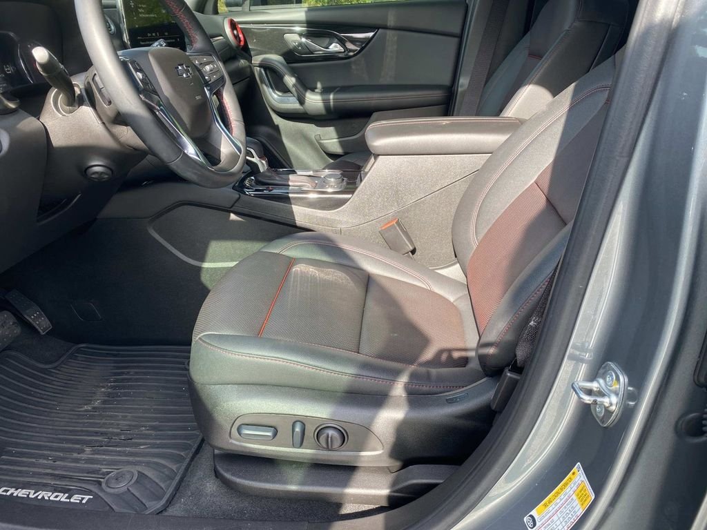Used 2024 Sterling Gray Metallic Chevrolet RS image 21