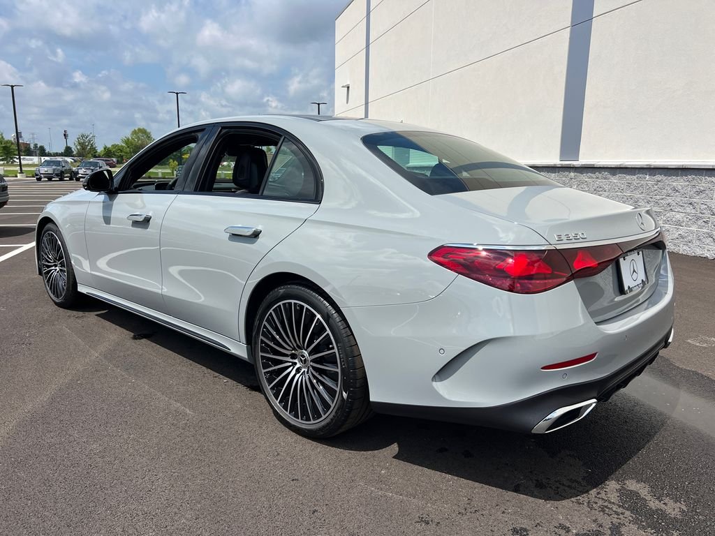 New 2026 MANUFAKTUR Alpine Grey Mercedes-Benz E 350 image 5