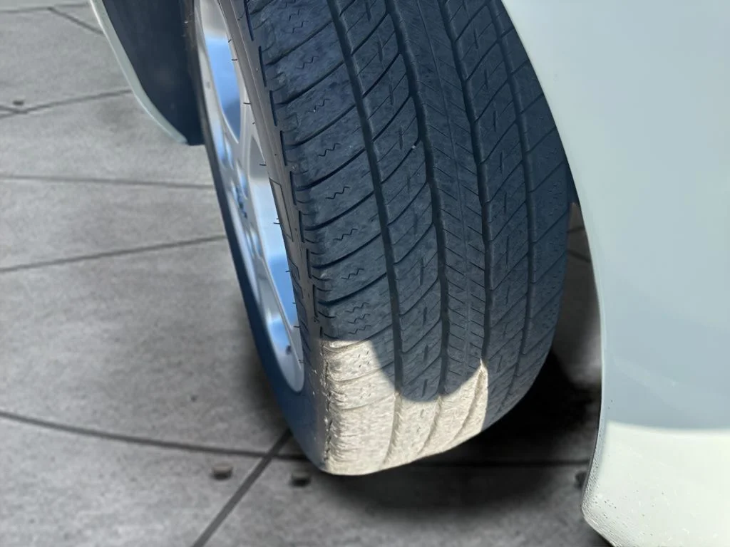 Used 2012 White Nissan SV image 30